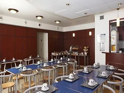 Appart'city Versailles Aparthotel Louveciennes
